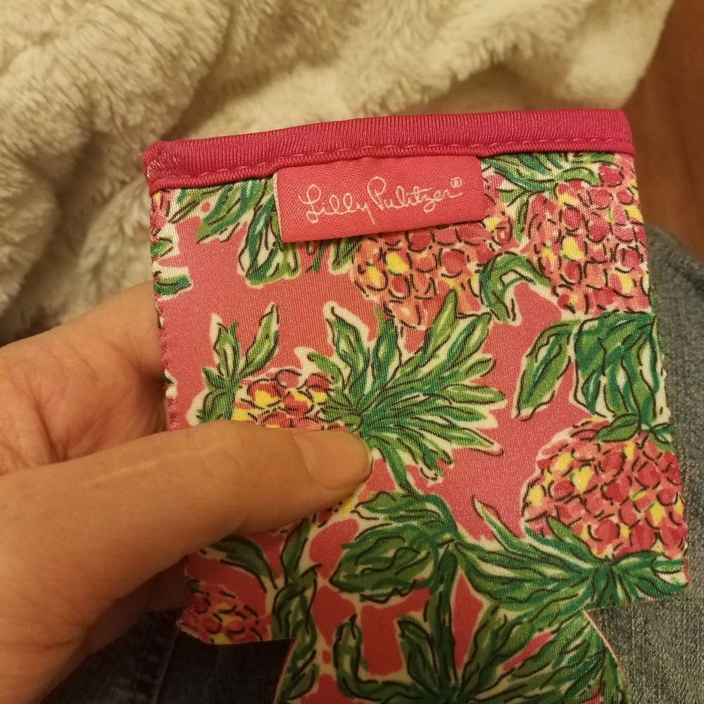 Pink and green pineapple drink koozy